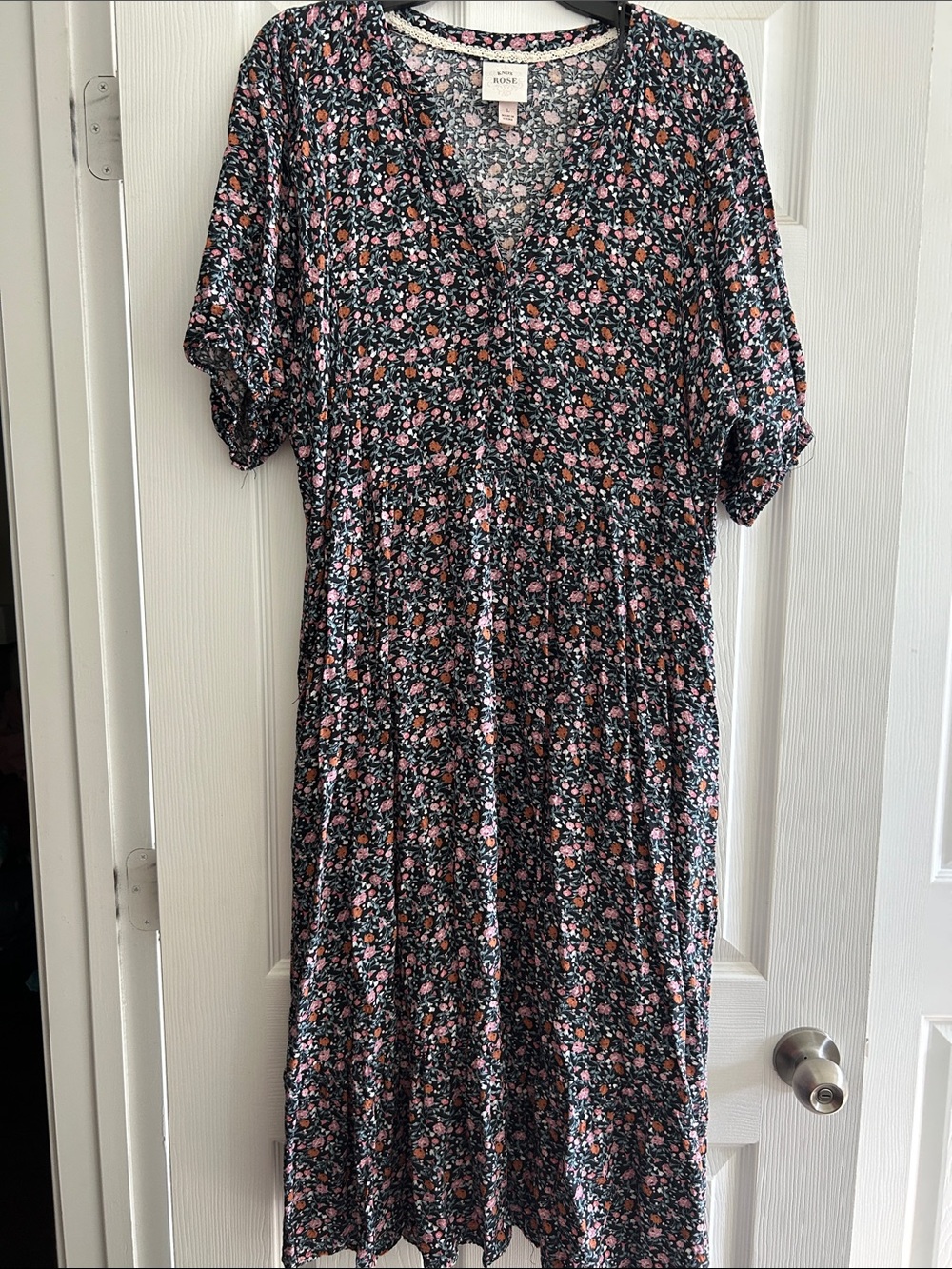 Knox Rose Black Midi Dress with Pink & green Floral Print